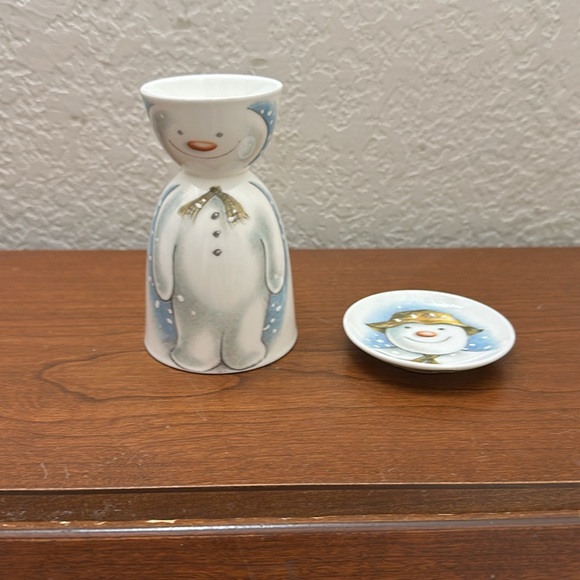 2 Royal Dalton Snowman egg cups & mini salt plates vintage - Picture 2 of 4